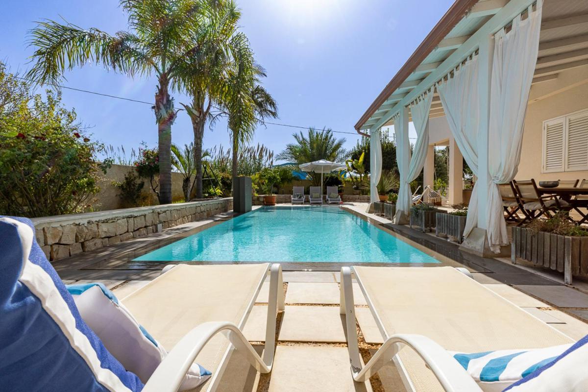 Villa Zamia Con Piscina Santa Maria Del Focallo Eksteriør bilde