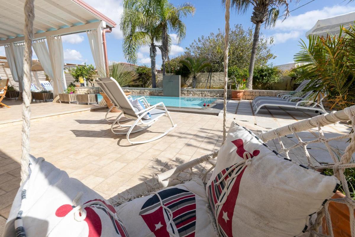 Villa Zamia Con Piscina Santa Maria Del Focallo Eksteriør bilde