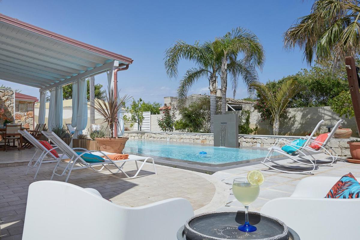 Villa Zamia Con Piscina Santa Maria Del Focallo Eksteriør bilde